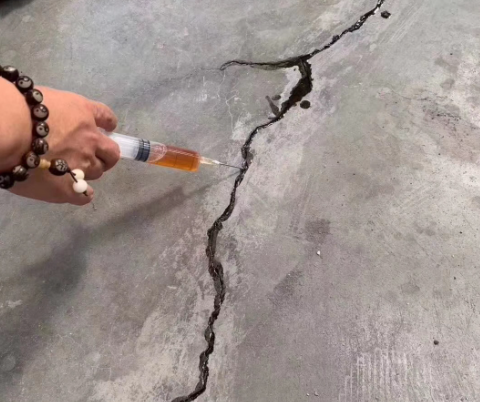 广陵混凝土裂缝修补技术详解​